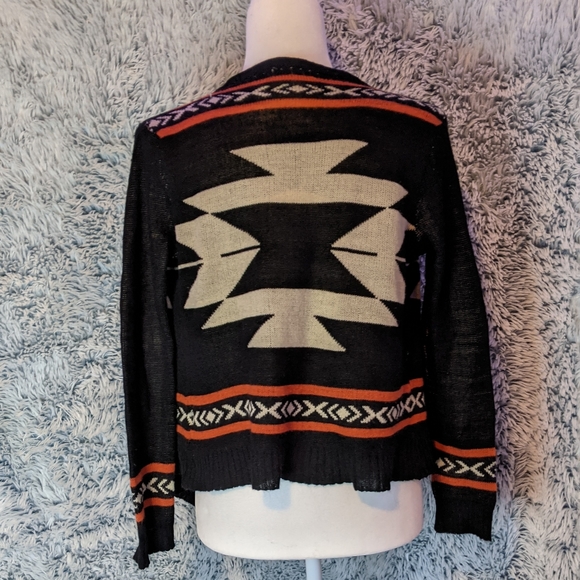 ๐ 2/$30 Roly Poly โ Women's Boho S / M Aztec Black Wrap Open Cardigan Sweater - Picture 6 of 8